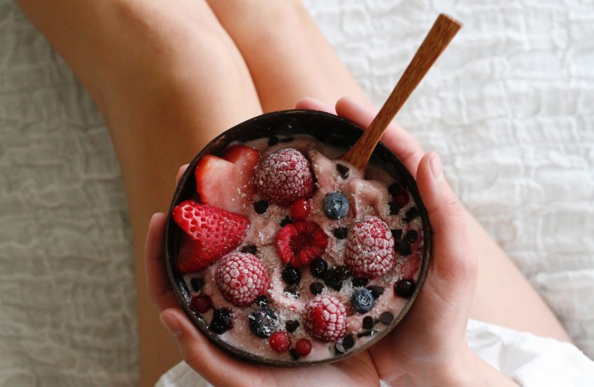 Strawberry Frozen Smoothie Bowl